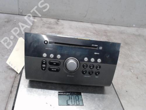 Used Radio SUZUKI SWIFT III (MZ, EZ) 1.3 DDiS (RS413D) (75 hp) 21299861