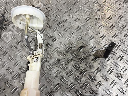 Used Fuel pump Fuel pump 39582707 39582707