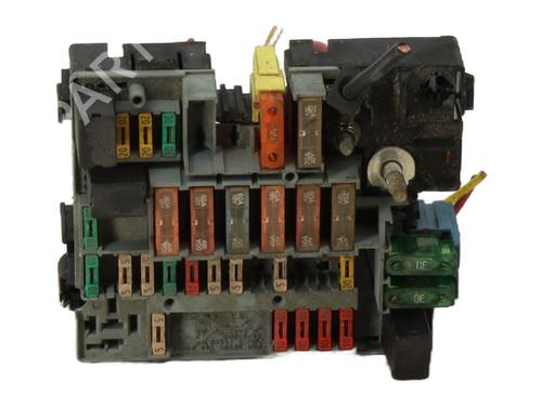 fuse-box-peugeot-206-cc-2d-2000-2001-2002-2003-2004-2005-2006-2007-2008-32123294 main image