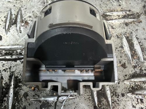 Ignition barrel FORD TRANSIT Van (FA_ _) 2.2 TDCi | BP39953827M48 - Image 2
