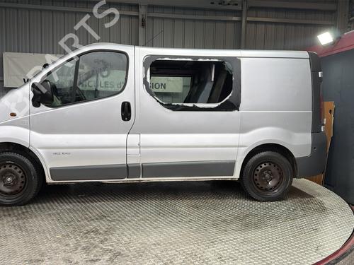 Dør venstre bagtil RENAULT TRAFIC II Van (FL) 1.9 dCi 100 (FL0C, FL0K, FL0B) | BP31833713C4  - Image 8