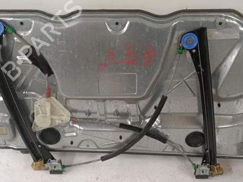 Used Right front window motor Right front window motor VW POLO IV (9N_, 9A_) 1.4 TDI (70 hp) 32998299 32998299