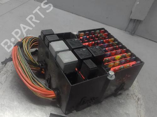 Used Fuse box FORD FIESTA V (JH_, JD_) 1.4 TDCi (68 hp) 22177861