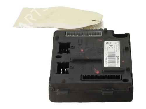 Used Fuse box Fuse box RENAULT CLIO IV (BH_) 1.5 dCi 90 (90 hp) 33883534 33883534