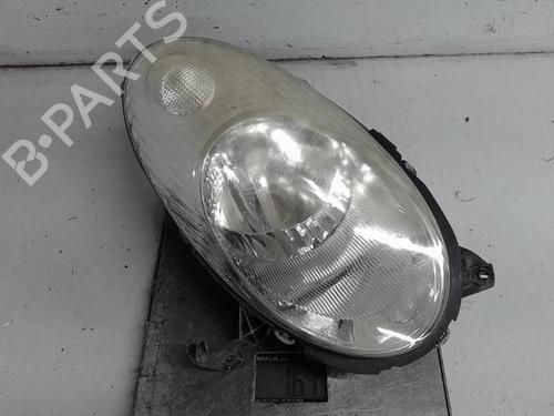 Used Right headlight NISSAN MICRA III (K12) [2002-2010]  21314335