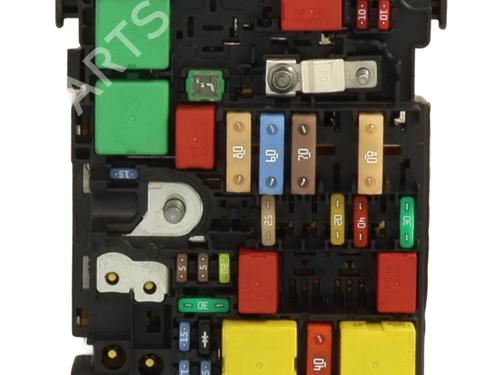Used Fuse box Fuse box 36398982 36398982