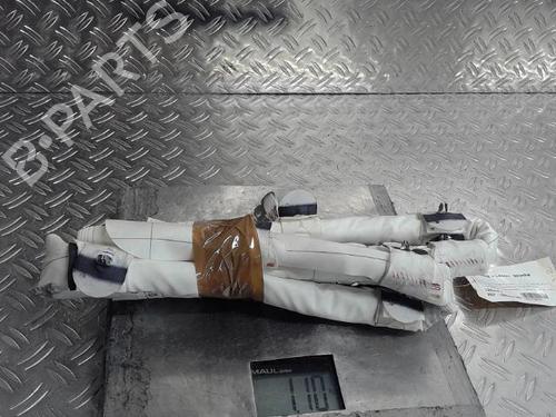 left-curtain-airbag-renault-megane-iv-hatchback-b9amn_-2015-23818455 main image