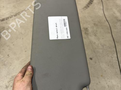 hjre-solskrm-renault-trafic-ii-bus-jl-2001-37511166 main image