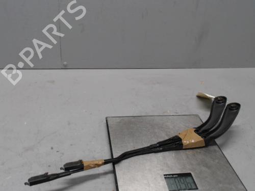 Used Front windshield wiper arm BMW 1 (F20) 118 d (143 hp) 21306099