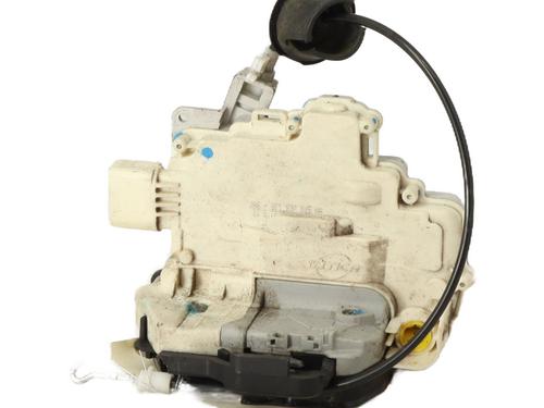 Venstre foran lås AUDI A4 B7 Avant (8ED) 3.2 FSI quattro (255 hp) 32186721