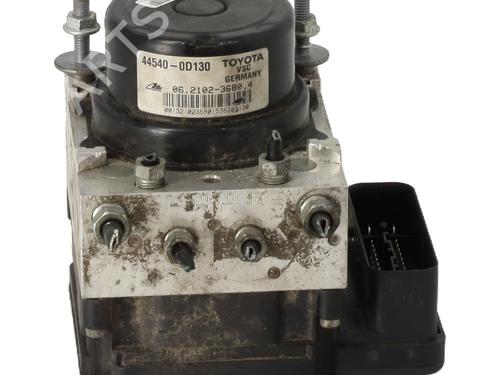 Used ABS pump ABS pump TOYOTA YARIS (_P13_) 1.3 (NSP130_, NSP130) (99 hp) 21290868 21290868