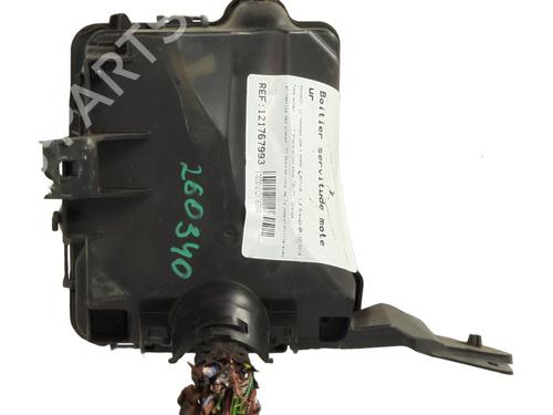 Used Fuse box Fuse box 32484235 32484235
