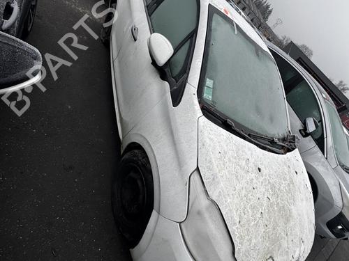 Brugte PEUGEOT 208 I (CA_, CC_) 1.6 HDi / BlueHDi 75 (75 hp) 4373720