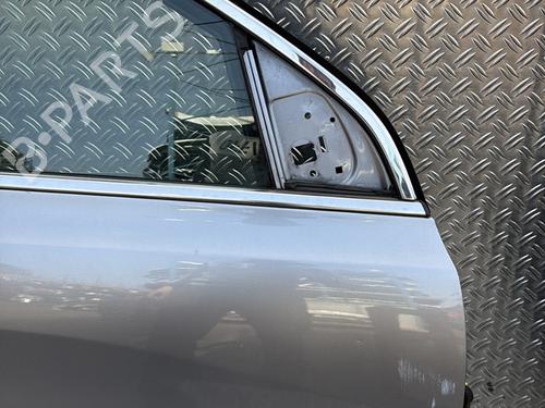 Used Right front door Right front door PEUGEOT 308 II (LB_, LP_, LW_, LH_, L3_) 1.6 HDi / BlueHDi 115 (115 hp) 32764517 32764517