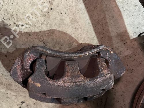 Used Right front brake caliper Right front brake caliper 31603252 31603252