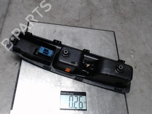 Used Right front window switch Right front window switch FIAT DOBLO Cargo (263_) 1.3 D Multijet (90 hp) 21366408 21366408