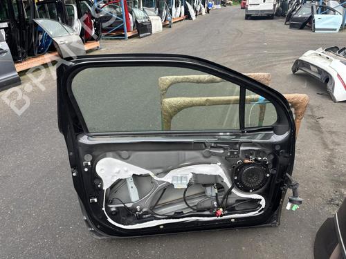 Used Left front door Left front door 21293452 21293452