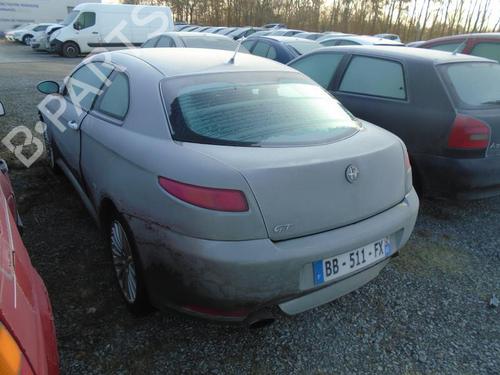 Tableau de bord ALFA ROMEO GT (937_) 1.9 JTD (937CXN1B) | BP21365573C46 