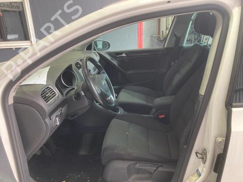 Fuse box VW GOLF VI (5K1) 2.0 TDI | BP38762798E1 - Image 18