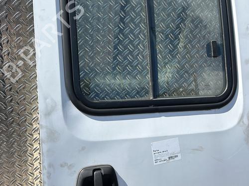 Used Right rear door Right rear door IVECO DAILY VI Platform/Chassis 33S14, 35S14, 35C14, 38S14 (136 hp) 26640797 26640797