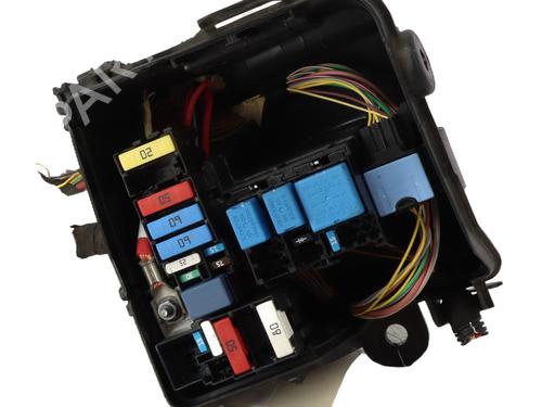 Used Fuse box Fuse box DACIA SANDERO II 1.0 SCe 75 (B8JC, B8JD, B8NC) (73 hp) 32735107 32735107