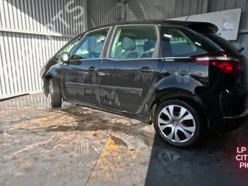 Left taillight CITROËN C4 Picasso I MPV (UD_) 1.6 HDi 110 | BP30384831C34