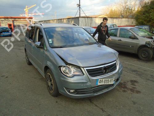 Radio VW TOURAN (1T1, 1T2) 2.0 TDI 16V | BP21308149E6 
