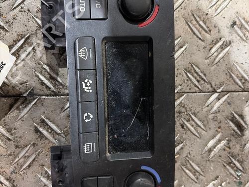 Used Climate control Climate control 39503288 39503288