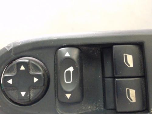 Used Left front window switch Left front window switch PEUGEOT 308 I (4A_, 4C_) 1.6 HDi (90 hp) 21309855 21309855