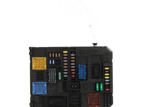 Used Fuse box CITROËN C3 AIRCROSS II (2R_, 2C_) 1.5 BlueHDi 120 (2CYHXX) (120 hp) 30147272