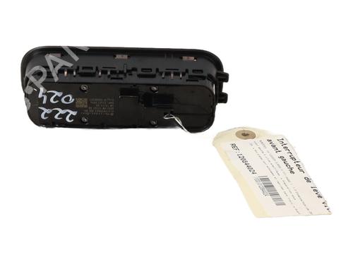 Used Left front window switch Left front window switch MERCEDES-BENZ A-CLASS (W177) A 250 e (177.086) (218 hp) 32194782 32194782