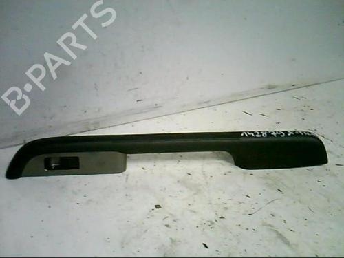 Used Left rear window switch NISSAN X-TRAIL I (T30) 2.2 Di 4x4 (114 hp) 21365135