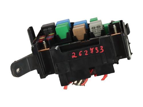 Used Fuse box Fuse box KIA VENGA (YN) 1.6 CVVT (125 hp) 38563246 38563246