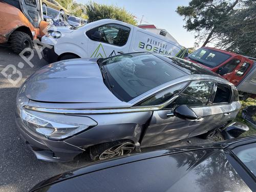 Switch CITROËN DS5 2.0 HDi 200 Hybrid4 All-wheel Drive | BP28023483I30  - Image 14