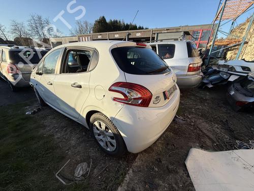 Front wiper motor PEUGEOT 208 I (CA_, CC_) 1.4 HDi | BP24430251M29 