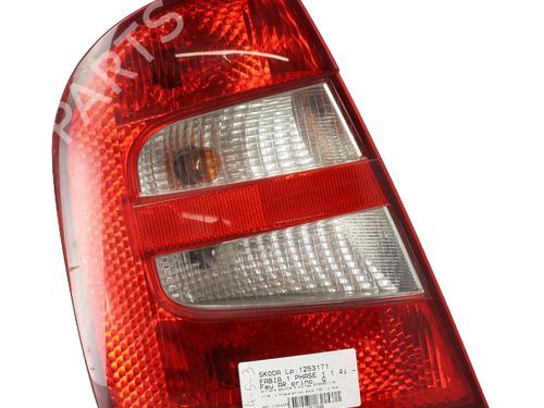 Venstre Baklys SKODA FABIA I (6Y2) 1.4 16V (75 hp) 28055887