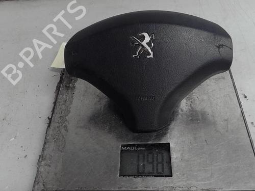 Used Driver airbag PEUGEOT 5008 (0U_, 0E_) 1.6 BlueHDi 120 (120 hp) 21300740
