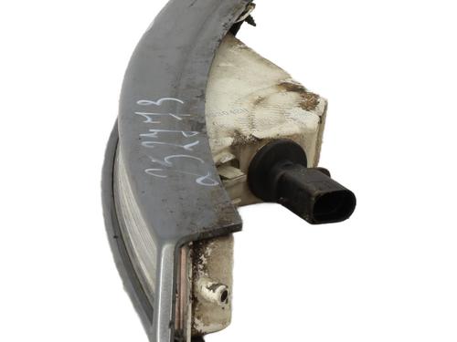 Right front indicator VW PASSAT B6 (3C2) 1.9 TDI | BP28109213C33 - Image 2