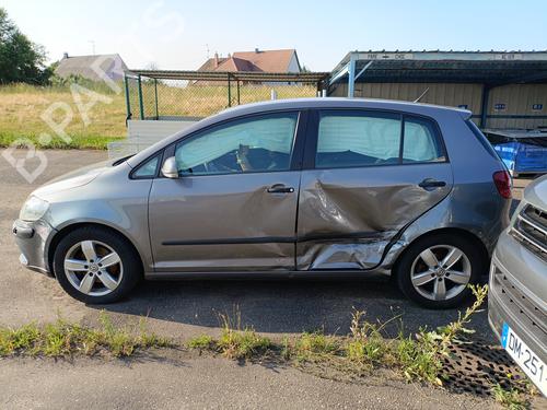 Brugte VW GOLF PLUS V (5M1, 521) 1.4 16V (75 hp) 3926756