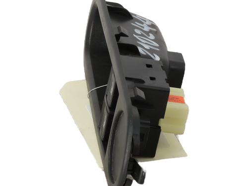 Left front window switch RENAULT TWINGO III (BCM_, BCA_) 1.0 SCe 70 (BCMB) | BP21367683I27