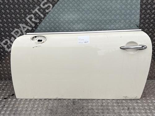 Used Left front door MINI MINI (R56) One (95 hp) 21727319