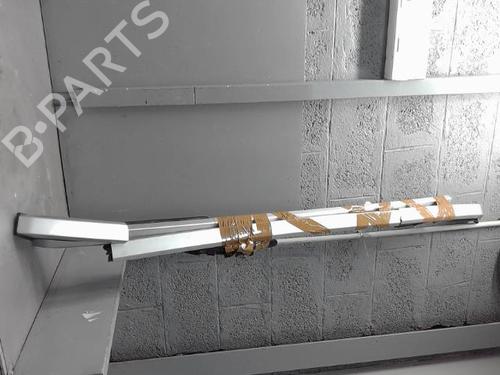 Used Roof bar PEUGEOT 2008 I (CU_) 1.2 THP 110 / PureTech 110 (110 hp) 24591738