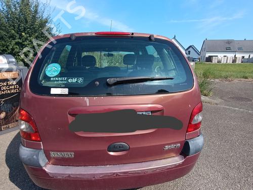 Brugte RENAULT SCÉNIC I MPV (JA0/1_, FA0_) 2.0 16V (JA1D, JA17) (140 hp) 3589201