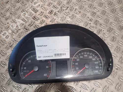 Used Instrument cluster Instrument cluster 33453117 33453117