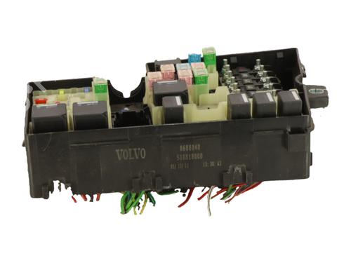 Used Fuse box Fuse box VOLVO C30 (533) D3 (150 hp) 38227138 38227138