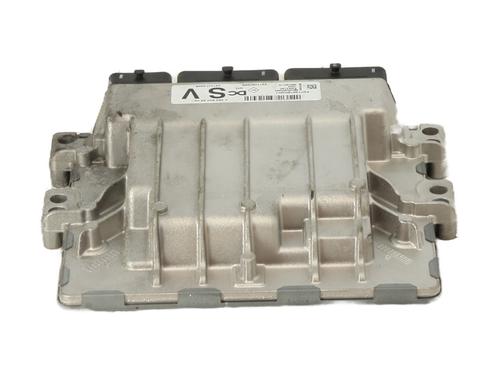 engine-control-unit-ecu-renault-megane-iv-hatchback-b9amn_-2015-33943327 main image