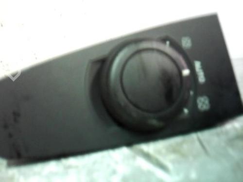 Used Climate control Climate control 23219327 23219327