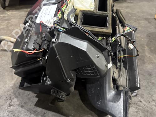 Used Heater matrix box Heater matrix box MERCEDES-BENZ VITO / MIXTO Van (W639) 113 CDI (639.601, 639.603, 639.605) (136 hp) 40504573 40504573