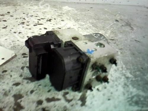 Used ABS pump RENAULT ESPACE III (JE0_) 2.2 12V TD (JE0E, JE0H, JE0P) (113 hp) 28329950