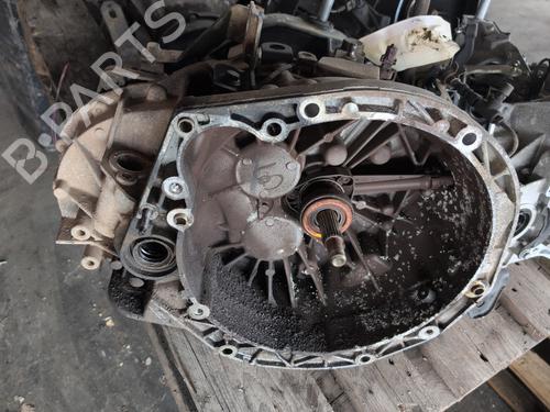 Used Gearbox Gearbox RENAULT TRAFIC II Van (FL) 1.9 dCi 80 (FL0B) (82 hp) 31833750 31833750